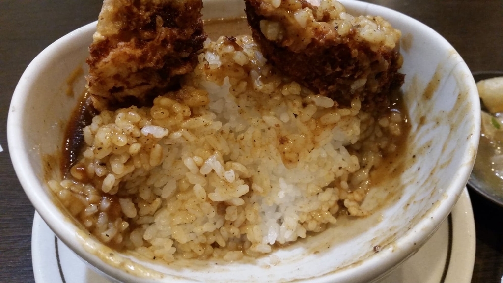 f:id:hitomishiriman:20180930184904j:plain 大盛りご飯の断面