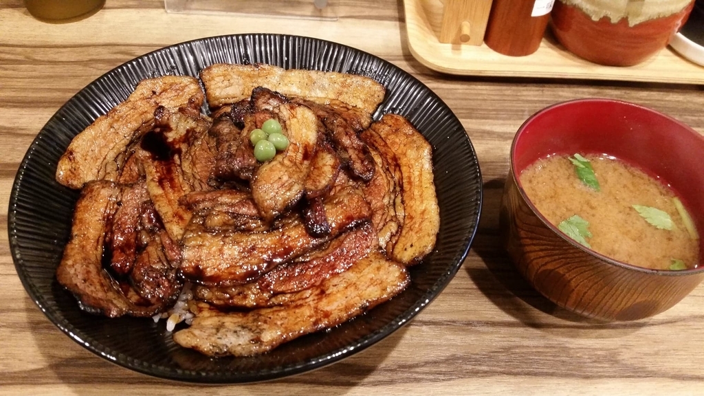 特上豚丼