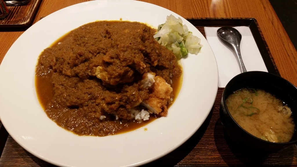 f:id:hitomishiriman:20181119080405j:plain マウンテンチキンカツカレー