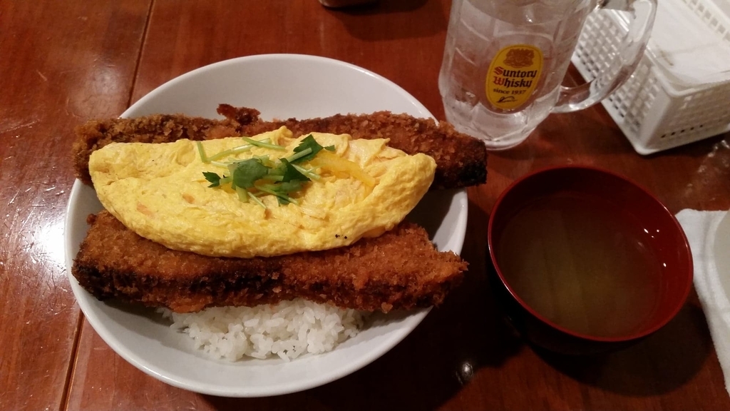 秋葉原『炉端バルさま田』の、とろとろ玉子の角煮かつ丼ダブル大盛りの写真