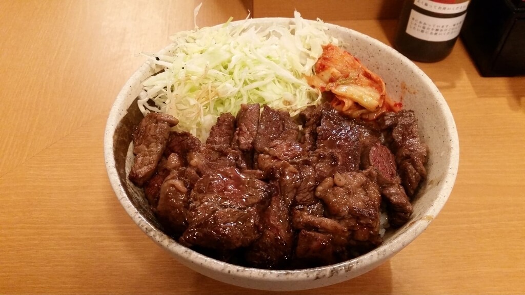 丼やまののハラミ丼肉トリプルご飯大盛り