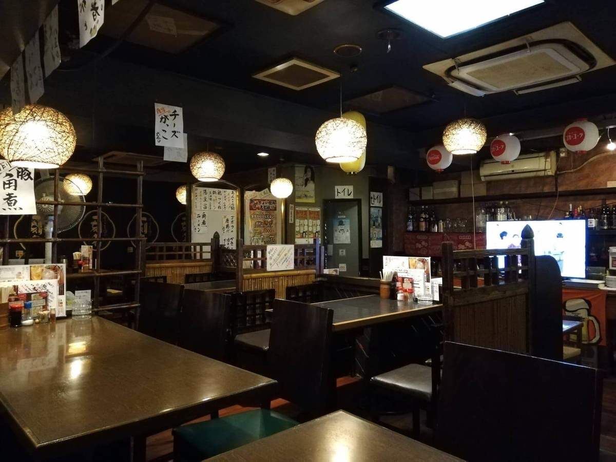 六本木『居酒屋のんでこ』の店内写真