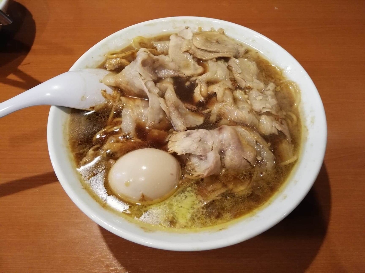 『末廣ラーメン本舗』高田馬場分店のチャーシュー麺の写真