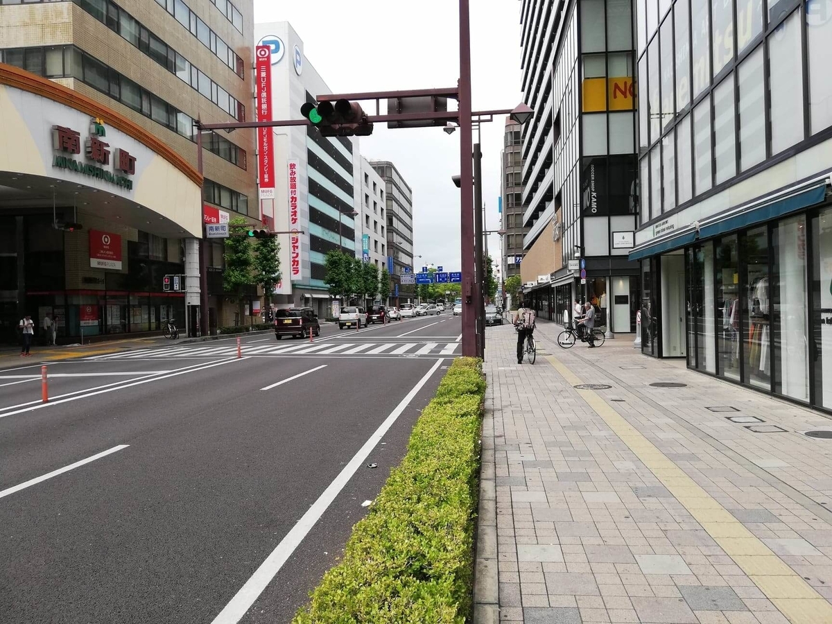 瓦町駅から香川県高松市『骨付鳥一鶴』への行き方写真（12）