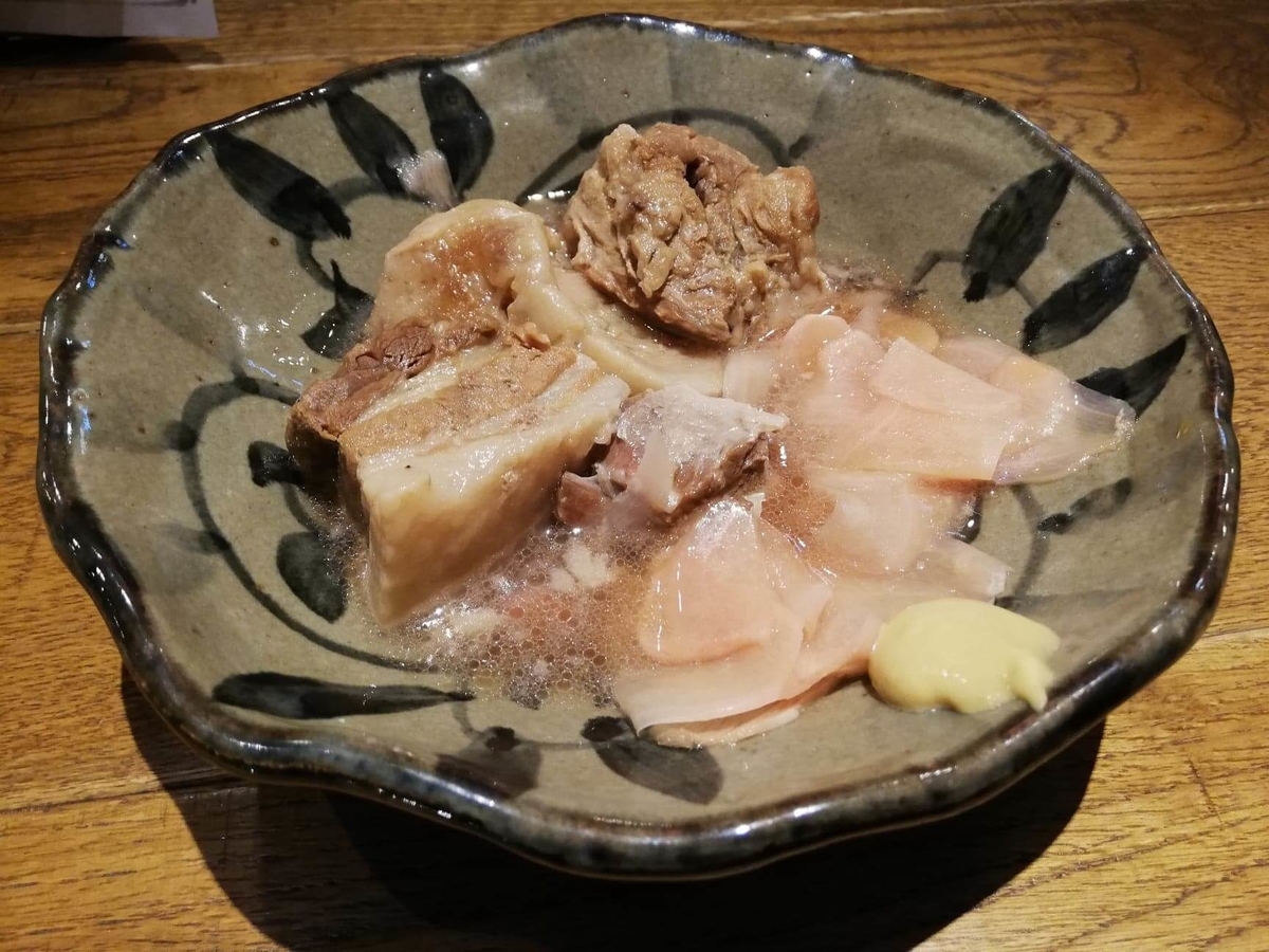 香川県高松市『瀬戸内豚料理紅い豚』の、ガリガリ角煮君の写真