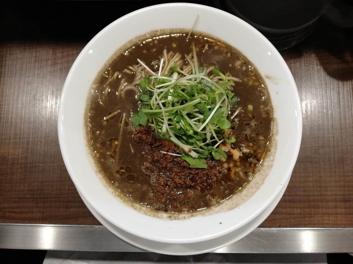 北浦和『四川担々麺（担担麺）阿吽』の黒胡麻担担麺の写真