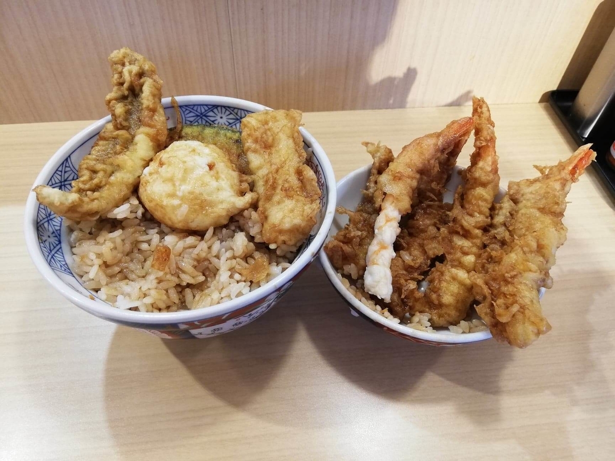 高田馬場『天麩羅えびのや』の海老四本丼の写真