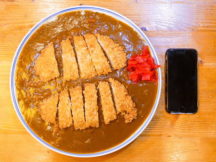 東池袋『伊東食堂』の特大カツカレーの写真