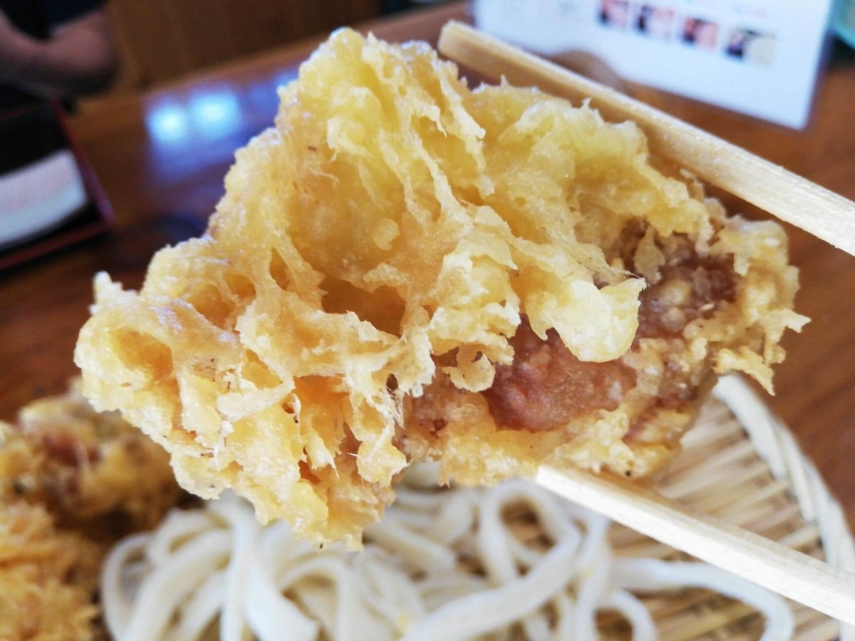 鶴ヶ島（川越）『田舎打ち麺蔵』の、鶏の天ぷらの写真