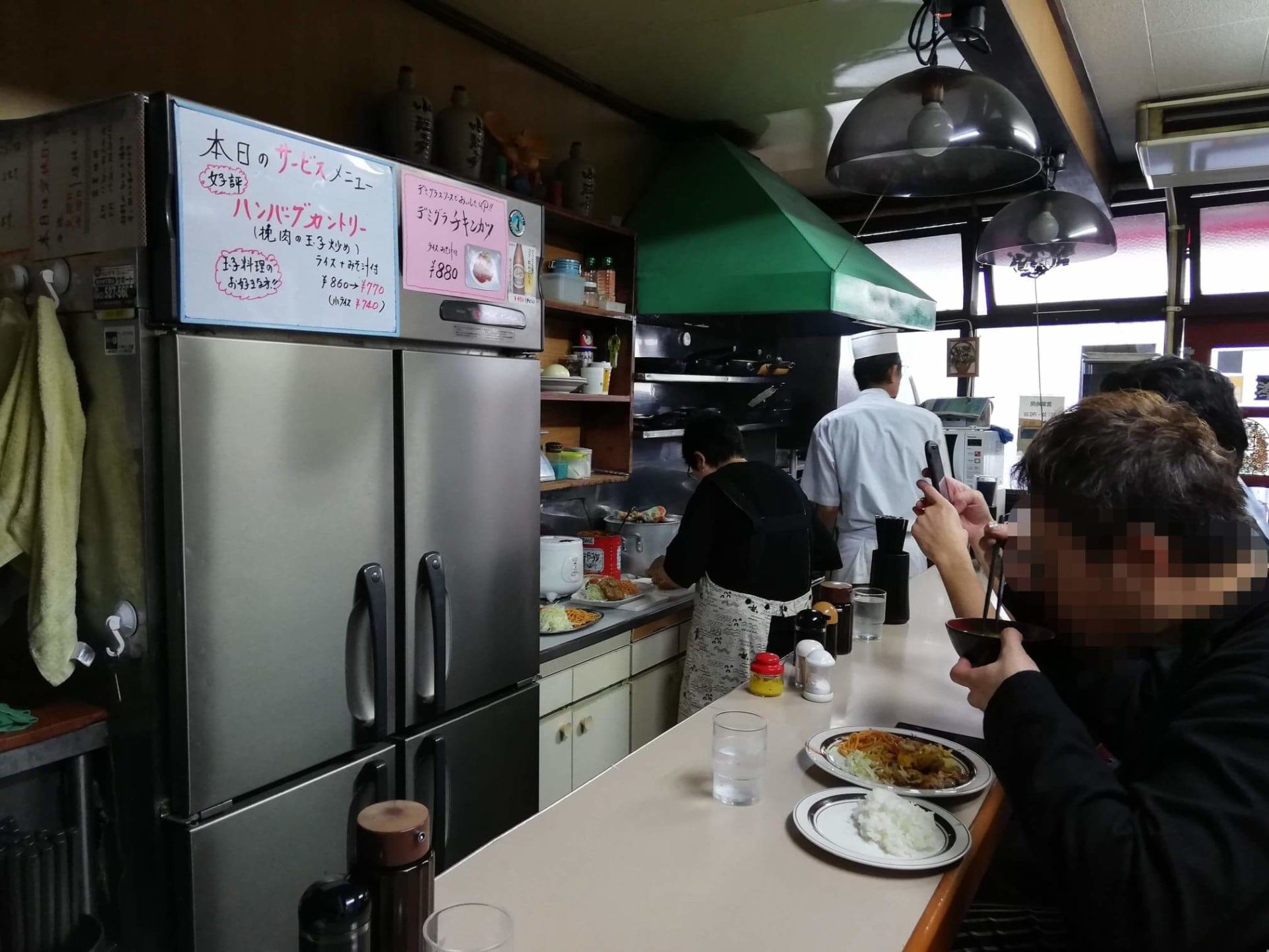 国分寺『フジランチ』の店内画像