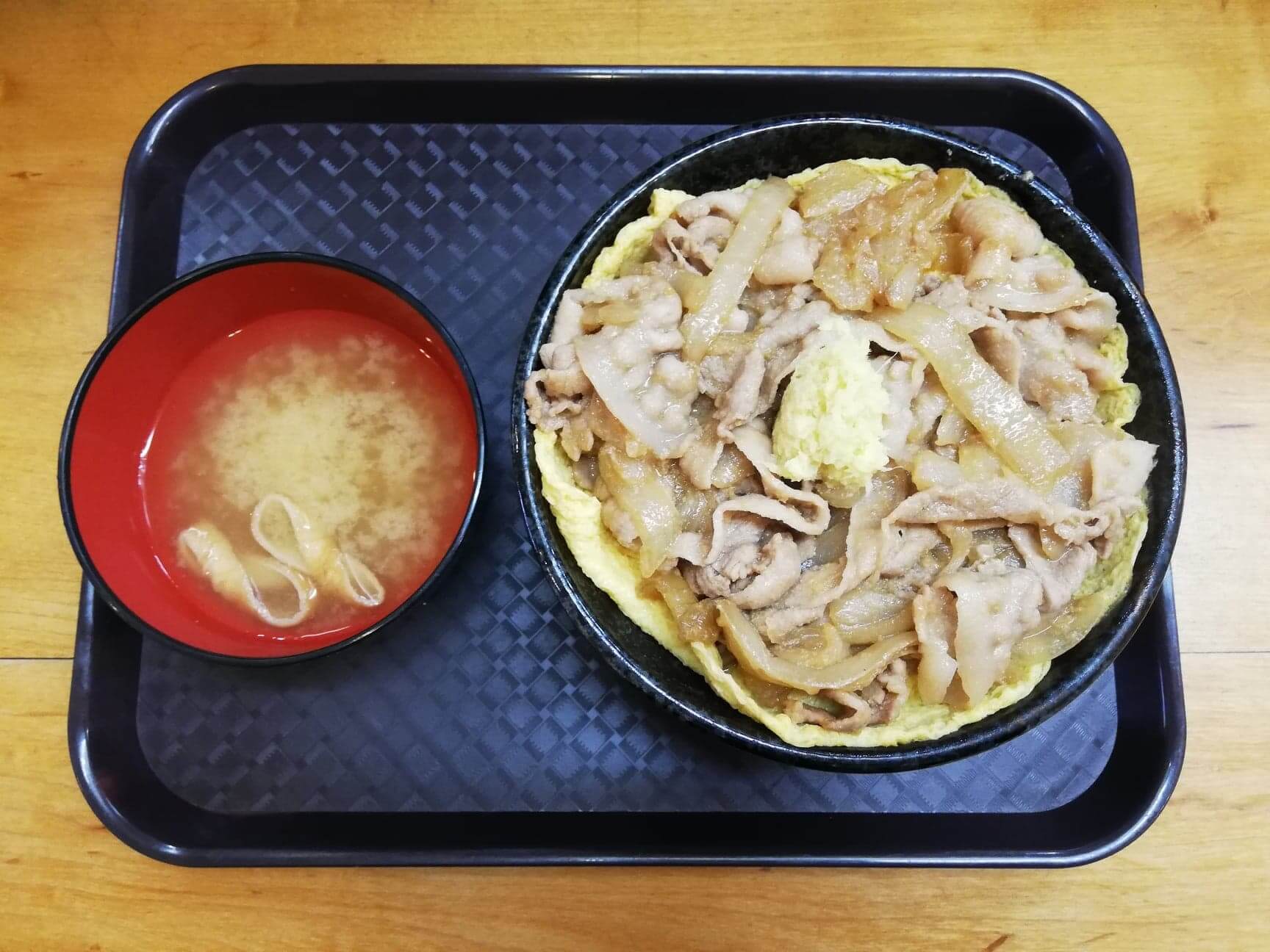 江古田『笑姜や』の、理想の生姜焼き丼の写真