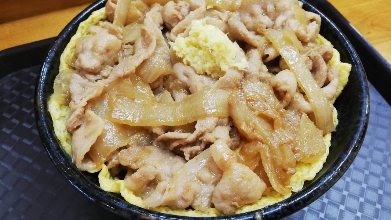 江古田『笑姜や』の、理想の生姜焼き丼のアップ写真