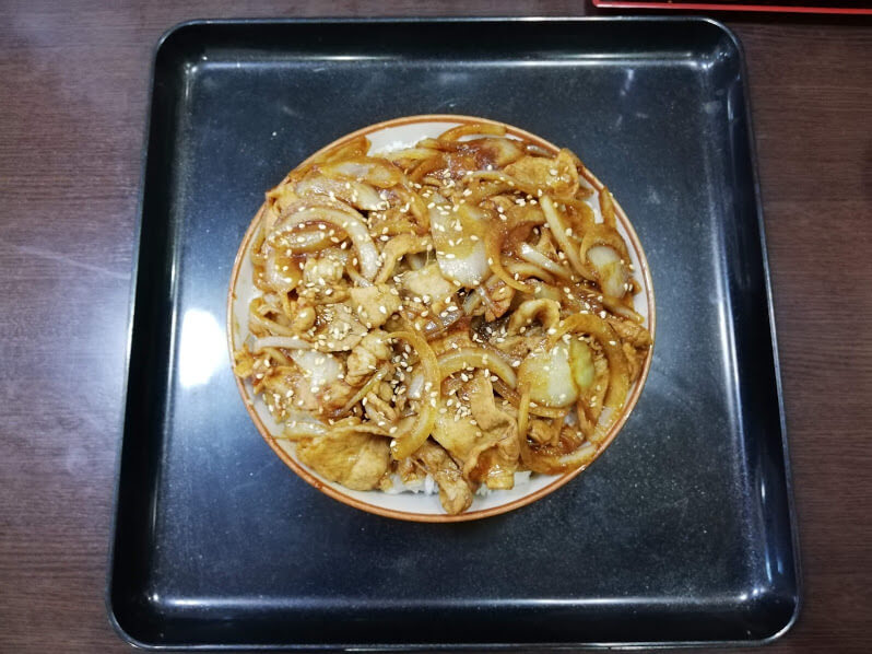 仙台『久美食堂』の焼肉丼の写真